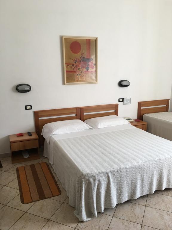 Hotel Dora Турин Экстерьер фото