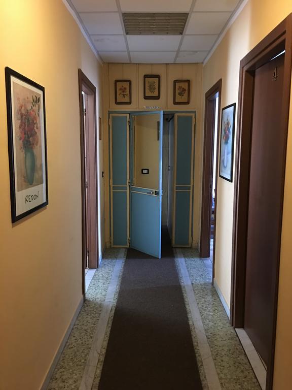 Hotel Dora Турин Экстерьер фото